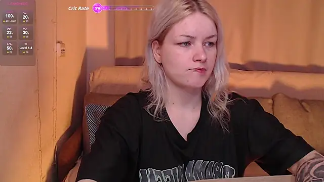 Snapshot of CherryNight6 chatting on 11/25/25, 07:14 CherryNight6 online show from 11/25/25, 07:14