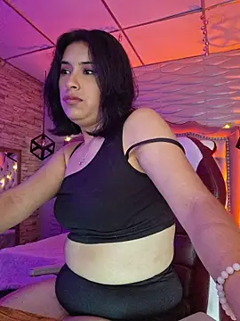 Roxanne Han online show from 02/07/26, 12:09