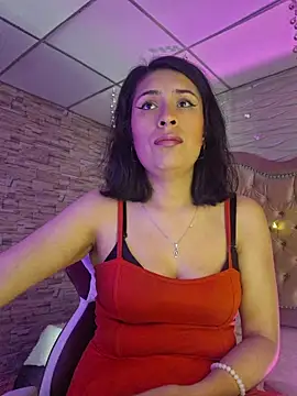 Roxanne Han online show from 03/03/26, 12:33