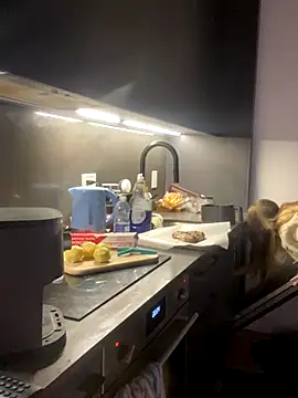 elliepixie online show from 12/20/25, 01:34