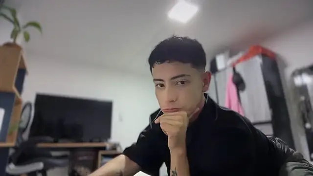 Sebastian Reed online show from 02/27/26, 11:05