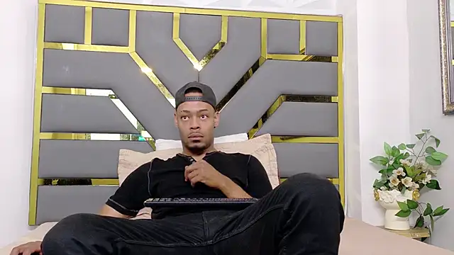 Neytanmalcon online show from 12/04/25, 04:16