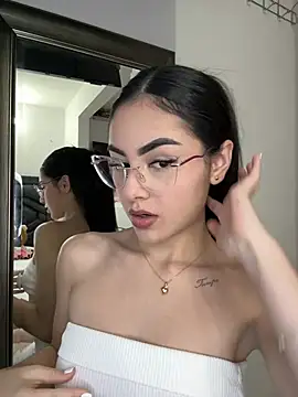 IslaCole online show from 02/07/26, 11:19