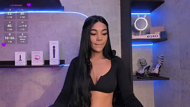 Snapshot of savanaah_ chatting on 10/29/25, 04:53 savanaah online show from 10/29/25, 04:53