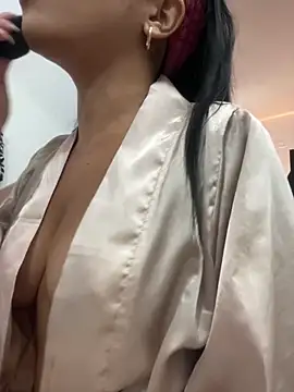 AbbyHank2 online show from 11/26/25, 03:13