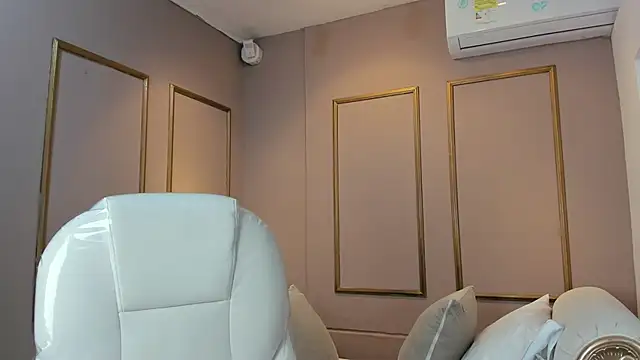 NahimiThompson online show from 11/24/25, 07:24