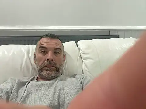 plymouthlad82 online show from 11/02/25, 12:46