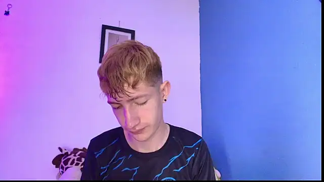 Erick Taylor3 online show from 04/15/26, 07:43