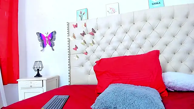 celena wonder online show from 12/14/25, 06:56