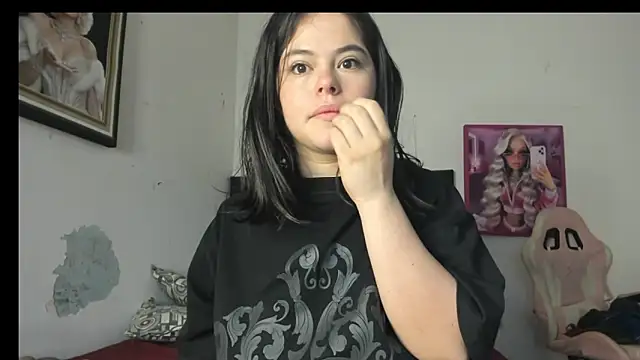alahia66 online show from 06/01/26, 12:51