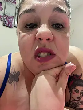 Rheetnena1 online show from 06/04/26, 03:12