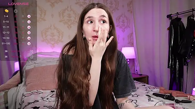 Snapshot of Wilder_Wein chatting on 11/28/25, 03:42 Wilder Wein online show from 11/28/25, 03:42