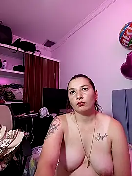 camilaloves1 online show from 04/11/26, 12:42