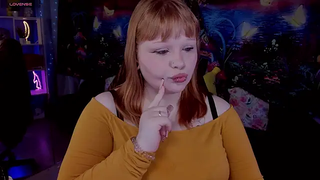 LottieReed online show from 03/25/26, 06:03