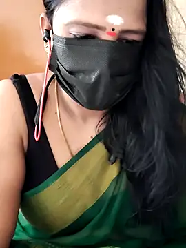 Snapshot of tamilammu1431 chatting on 06/19/26, 03:33 tamilammu1431 online show from 06/19/26, 03:33