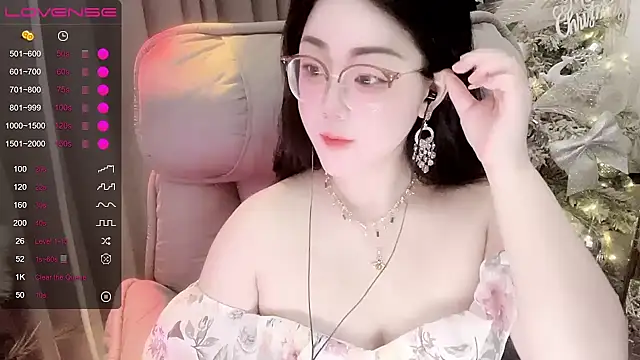 Snapshot of Monica-666888- chatting on 06/21/26, 03:58 Monica-666888- online show from 06/21/26, 03:58
