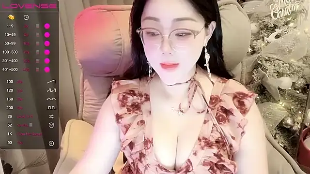 Snapshot of Monica-666888- chatting on 07/21/26, 02:52 Monica-666888- online show from 07/21/26, 02:52