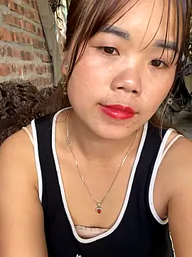 nachi-baby online show from 10/30/25, 06:04