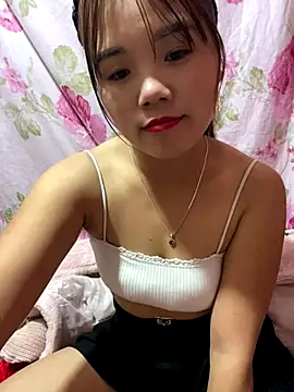 nachi-baby online show from 11/19/25, 02:39