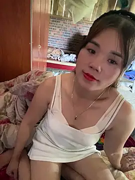 nachi-baby online show from 12/01/25, 02:16