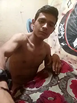 Snapshot of HSexy_Men00 chatting on 10/23/25, 04:06 HSexy Men00 online show from 10/23/25, 04:06