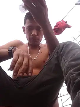 Snapshot of HSexy_Men00 chatting on 12/01/25, 12:04 HSexy Men00 online show from 12/01/25, 12:04