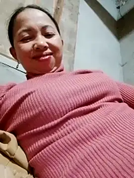 TRIEUTRIEU20 online show from 11/30/25, 02:43