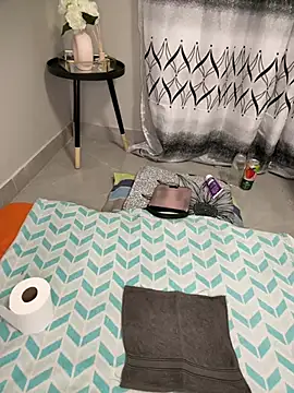 Nicole bash online show from 02/22/26, 01:42