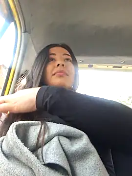 Snapshot of SantaRameriz chatting on 11/04/25, 04:06 SantaRameriz online show from 11/04/25, 04:06