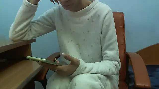 andreea713 online show from 02/16/26, 02:57