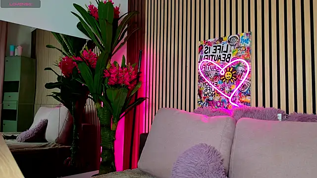 MirunaHaze online show from 04/14/26, 03:45