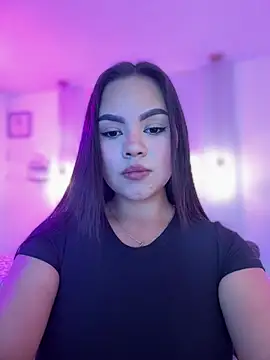 amber white15 online show from 02/18/26, 02:51