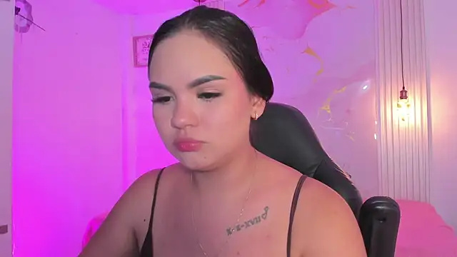 amber white15 online show from 04/11/26, 08:18