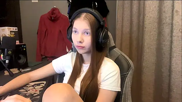 Softixq online show from 11/03/25, 03:13