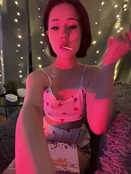 Snapshot of RimaLins chatting on 12/16/25, 05:07 RimaLins online show from 12/16/25, 05:07