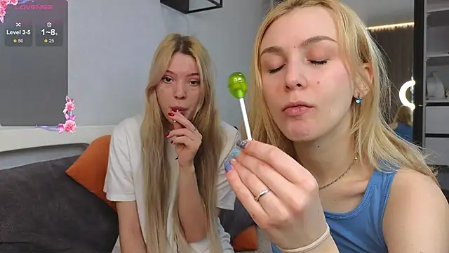 Snapshot of betweenUse chatting on 02/17/26, 04:31 betweenUse online show from 02/17/26, 04:31