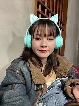 Snapshot of Star_fruit chatting on 11/20/25, 01:11 Star fruit online show from 11/20/25, 01:11