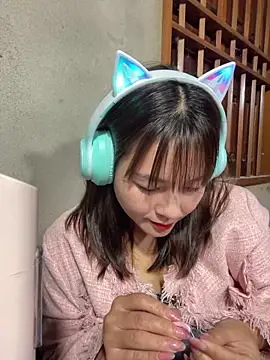 Snapshot of Star_fruit chatting on 11/21/25, 12:48 Star fruit online show from 11/21/25, 12:48