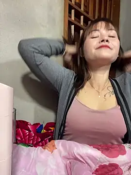 Snapshot of Star_fruit chatting on 11/23/25, 12:49 Star fruit online show from 11/23/25, 12:49