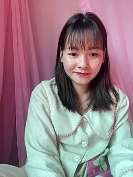 Snapshot of Star_fruit chatting on 11/27/25, 04:14 Star fruit online show from 11/27/25, 04:14