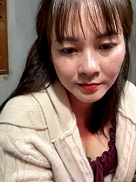 Snapshot of Star_fruit chatting on 11/28/25, 05:04 Star fruit online show from 11/28/25, 05:04