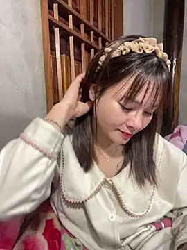 Snapshot of Star_fruit chatting on 12/16/25, 04:01 Star fruit online show from 12/16/25, 04:01