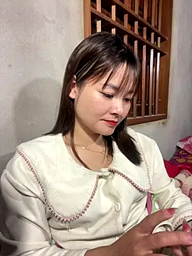 Snapshot of Star_fruit chatting on 12/17/25, 09:59 Star fruit online show from 12/17/25, 09:59