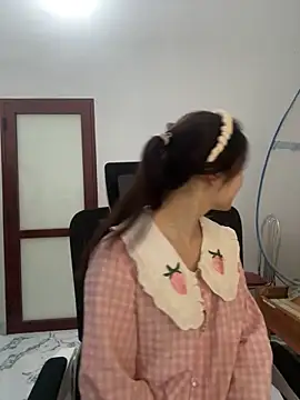 Pig pig11 online show from 12/15/25, 01:43