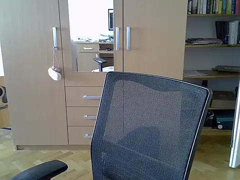 delayclose   online show from 06/28/26, 03:40