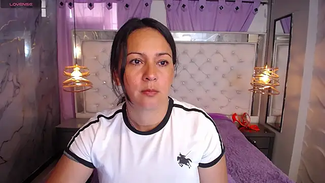 Melissa-roberts online show from 11/18/25, 08:24