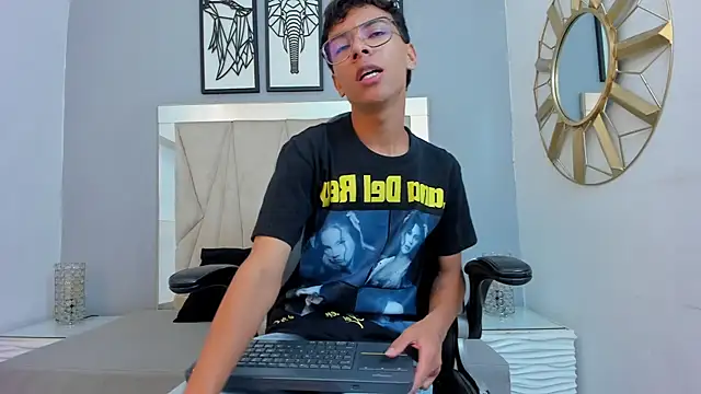 adams bobby online show from 01/09/26, 11:24