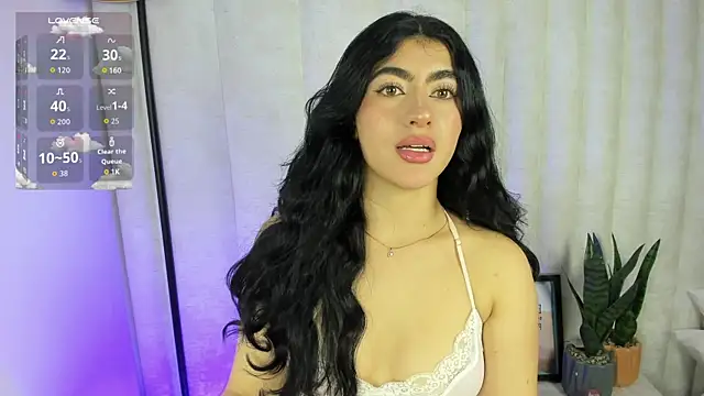 Snapshot of Emii_rous chatting on 11/10/25, 02:43 Emii rous online show from 11/10/25, 02:43