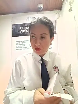 Snapshot of Valentina--1 chatting on 07/11/26, 10:29 Valentina--1 online show from 07/11/26, 10:29