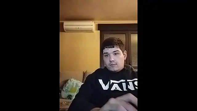 Snapshot of neneaburrido chatting on 12/14/25, 04:01 neneaburrido online show from 12/14/25, 04:01